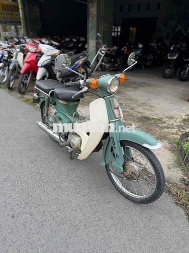 Honda Cub 78 Xanh lá, trắng Cổ điển