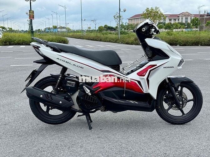 Honda Air Blade 125cc 2022 Trắng Đỏ Đen