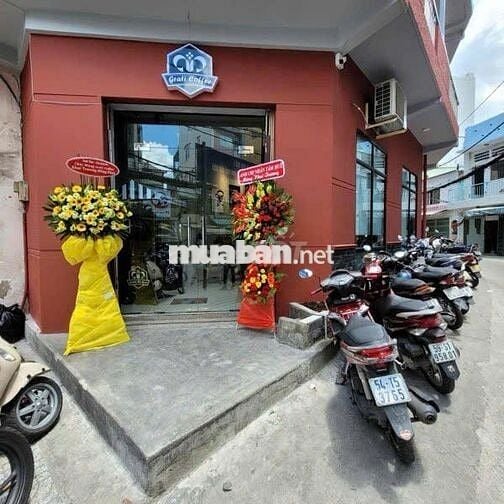 CHO THUÊ NHÀ CĂN GÓC 2 MẶT TIỀN 86 HÒA HƯNG, QUẬN 10