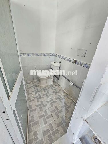PHÒNG TRỌ MẶT TIỀN HẺM LÊ VĂN QUỚI, GIỜ GIẤC TỰ DO
