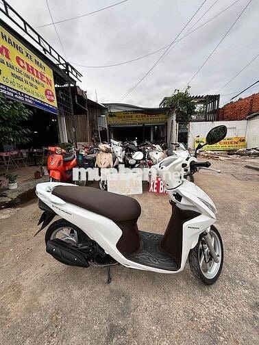 Honda Vision Trắng