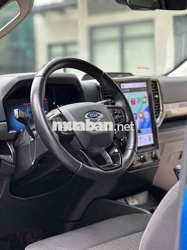 Ford Ranger 2 cầu XLT 4x4 Số Tự động