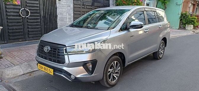Toyota Innova 2.0E SX 2022 Số sàn