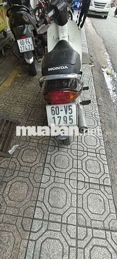 Honda Dream 97cc Nâu Trắng