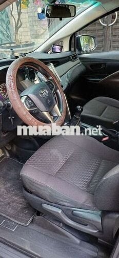Toyota Innova 2.0E SX 2022 Số sàn