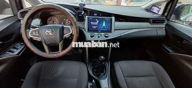 Toyota Innova 2.0E SX 2022 Số sàn