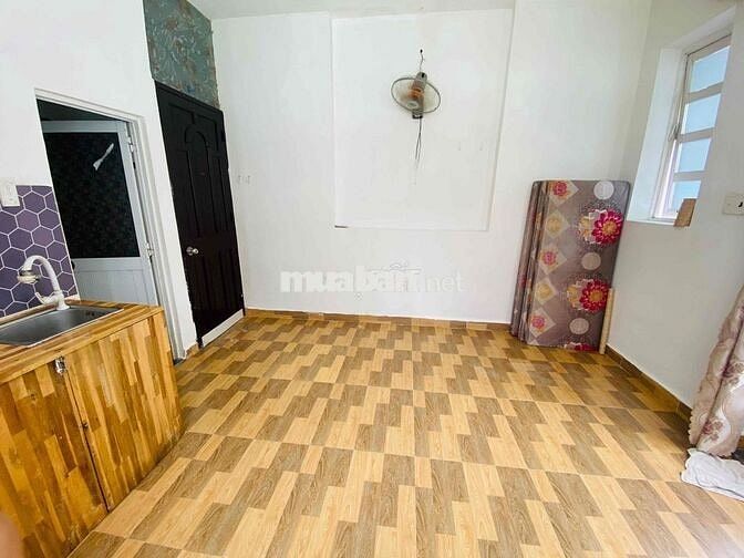 chính chủ đang trống phòng gần bv ung bứu