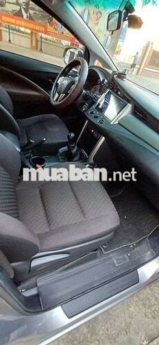 Toyota Innova 2.0E SX 2022 Số sàn