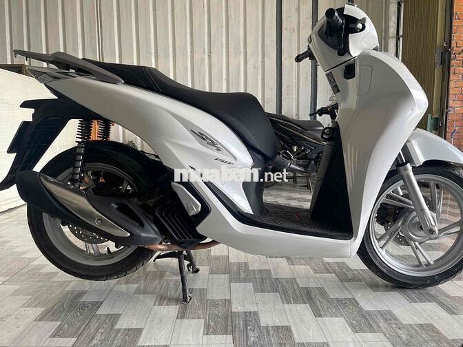 Honda SH 150i trắng abs