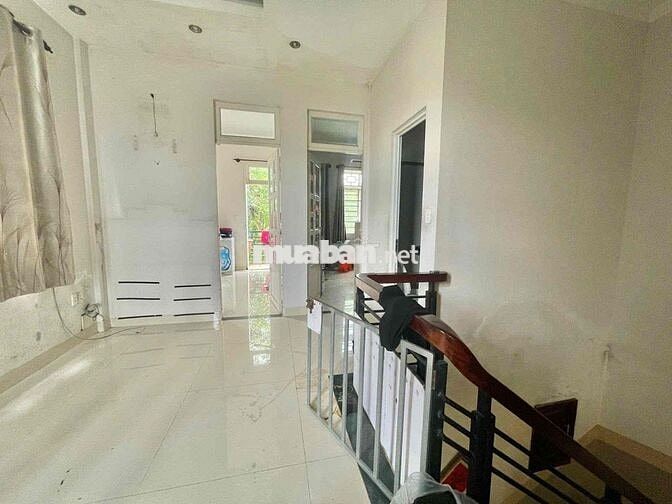 Nhà cho thuê 1 trệt 1 lầu P Trấn Biên ( Bửu Long cũ ) ngay đoàn ca múa