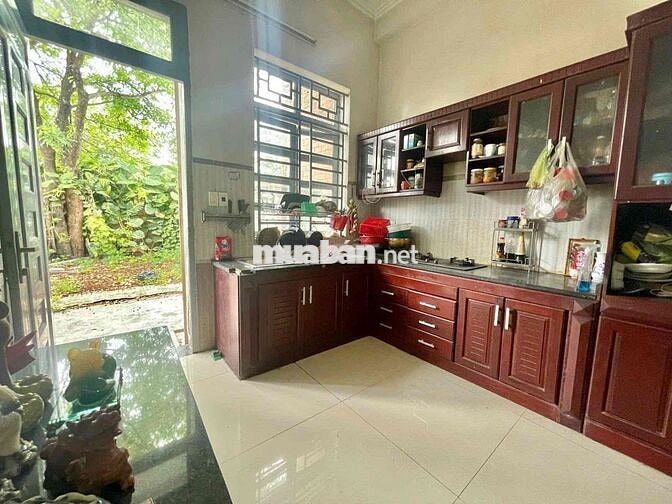 Nhà cho thuê 1 trệt 1 lầu P Trấn Biên ( Bửu Long cũ ) ngay đoàn ca múa