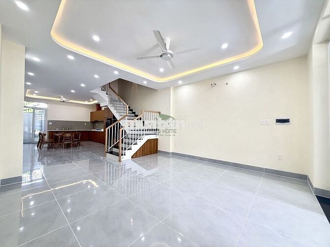 NHÀ 3 PHÒNG NGỦ ĐỦ NỘI THẤT KĐT MỸ GIA GIÁ 26 TRIỆU/THÁNG