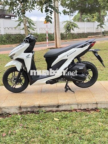 Honda Vario 150 Trắng Đen