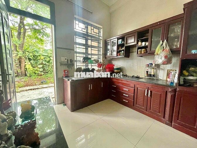 Nhà cho thuê 1 trệt 1 lầu P Trấn Biên ( Bửu Long cũ ) ngay đoàn ca múa