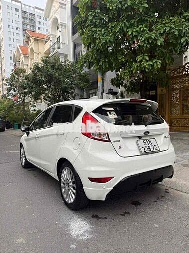Ford Fiesta AT bản S 2014 Trắng 91000 km