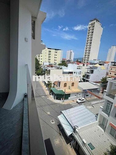 căn hộ full nội thất giá rẻ 8,900,000k. cọc 5,000,k