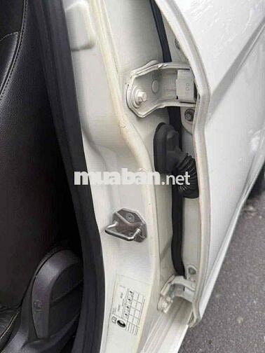 Ford Fiesta AT bản S 2014 Trắng 91000 km