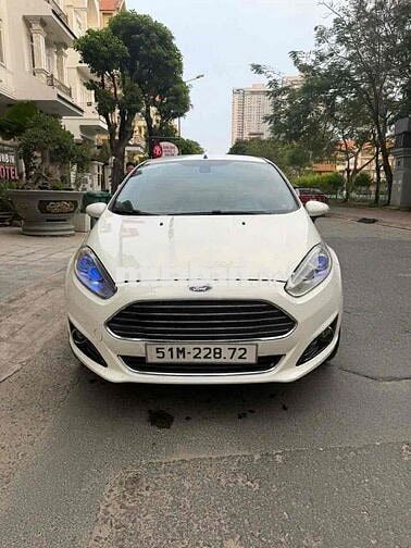 Ford Fiesta AT bản S 2014 Trắng 91000 km