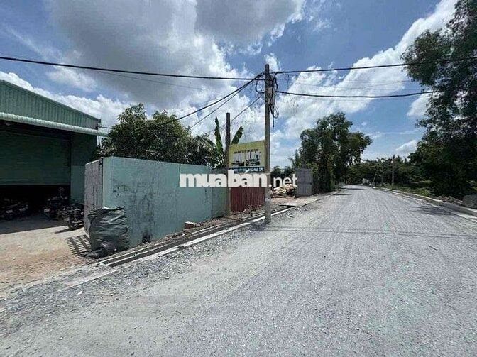 KHO XƯỞNG 700M² CÓ PCCC + VP LÀM VIỆC