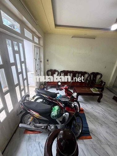 Cho thuê nhà 1 trệt 1 lầu gần cổng sau bon chen, phường bửu hòa