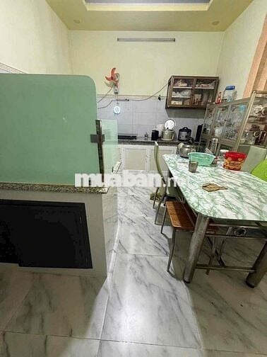 Cho thuê nhà 1 trệt 1 lầu gần cổng sau bon chen, phường bửu hòa