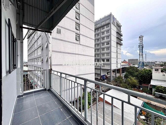 CHO THUÊ PHÒNG MỚI ĐI BỘ 50m QUA ĐẠI HỌC NGUYỄN TẤT THÀNH