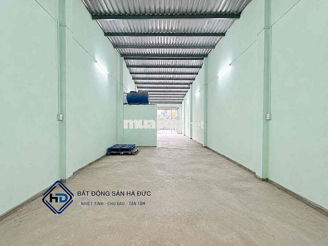 Xưởng 5x25 suốt đường nhựa lớn gần UBND Quận 12