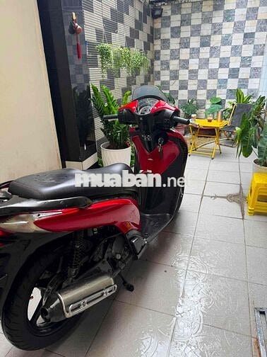 Honda SH Ý 150i Đỏ Ý