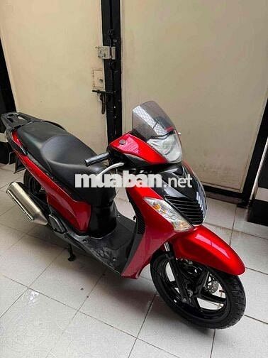Honda SH Ý 150i Đỏ Ý
