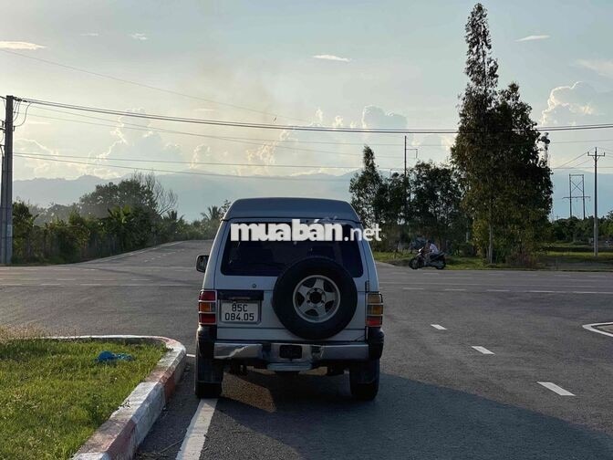 Mitsubishi Pajero 1995 Bạc