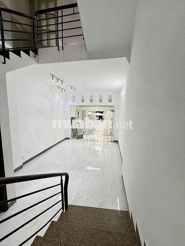 Nhà MTKD Thống nhất.Tân Phú.DT:4 X 19m Trệt lửng 2Lầu 5PN 4WC
