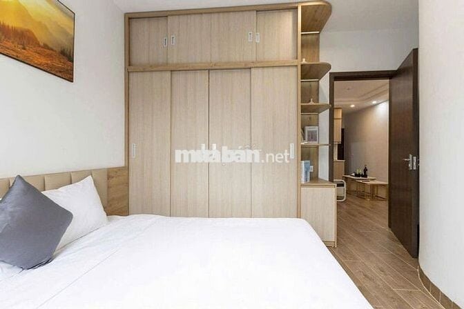 Cho Thuê Căn Hộ 1N1K Mặt Phố Lạc Long Quân Gần Hồ Tây Full Đồ Rộng Rãi