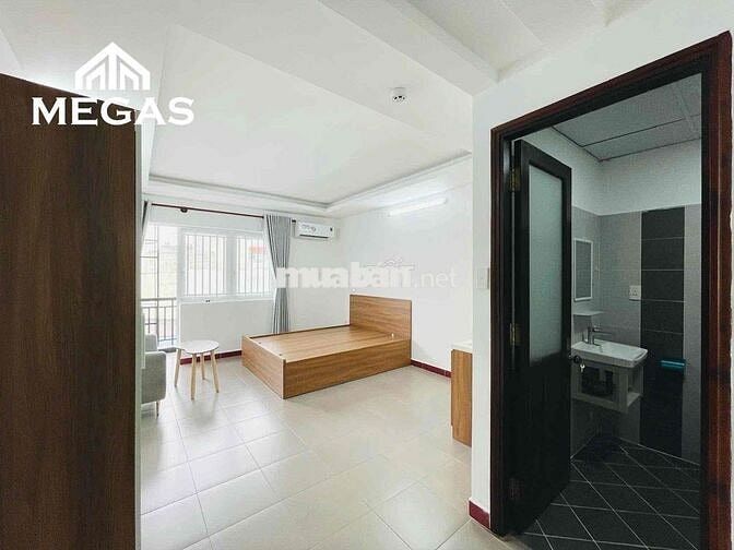 Cho Thuê Căn Ban công Ngay Âu Cơ - Lạc Long Quân - Đại Học Văn Hiến