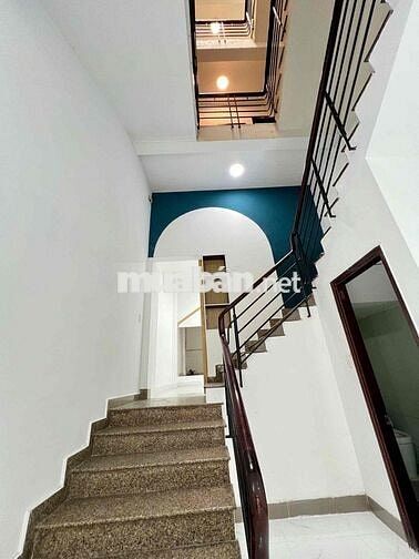 Nhà MTKD Thống nhất.Tân Phú.DT:4 X 19m Trệt lửng 2Lầu 5PN 4WC