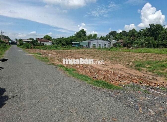 Tôi bán lô đất thổ cư 680m2 giá 1tỷ9 đường Tỉnh Lộ 7 xã Thái Mỹ Củ Chi