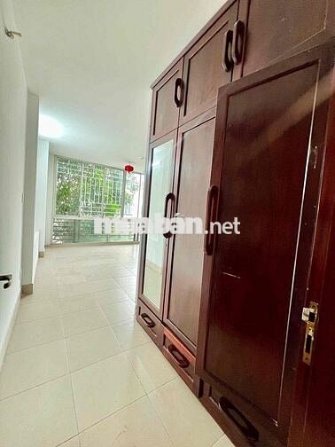 Nhà MTKD Thống nhất.Tân Phú.DT:4 X 19m Trệt lửng 2Lầu 5PN 4WC
