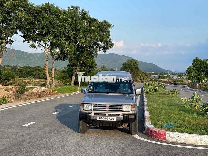 Mitsubishi Pajero 1995 Bạc