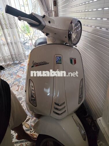 Piaggio Vespa Primavera Trắng