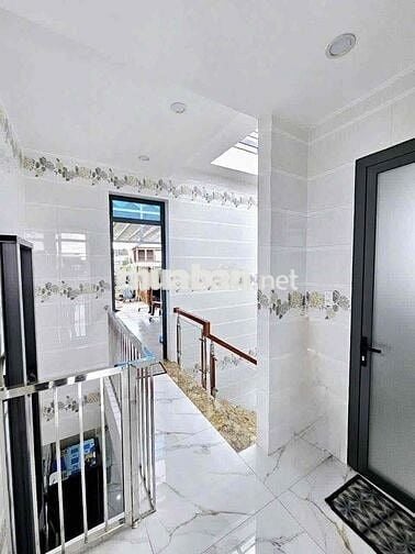 nhà đẹp 6p ngủ gần Bv Thống Nhất & Gx Thánh Tân