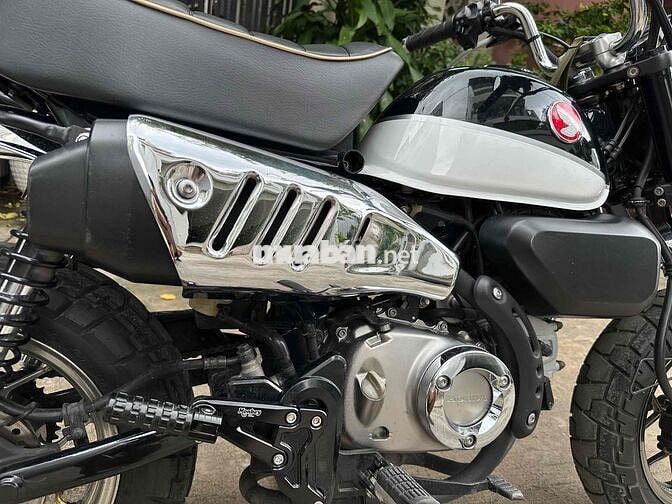 Honda Monkey 125 Đen, Bạc 10.800 km BSTP