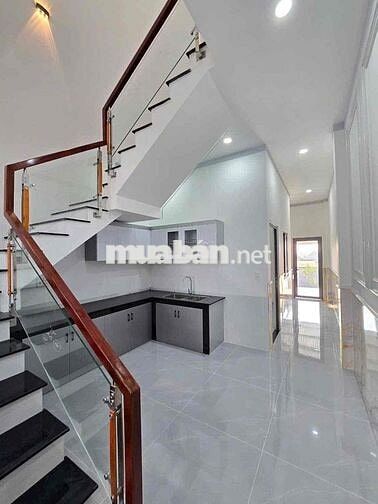 nhà mặt tiền kd 3p ngủ gần trung tâm hành chính công