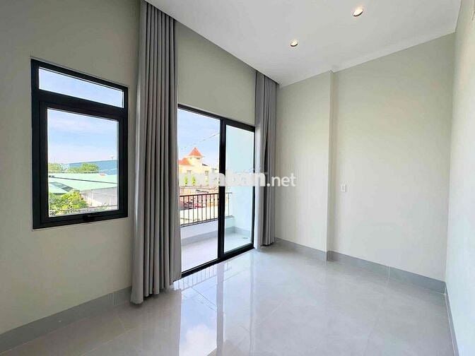 nhà đẹp 3p ngủ gần BigC Tân Hiệp Biên Hoà
