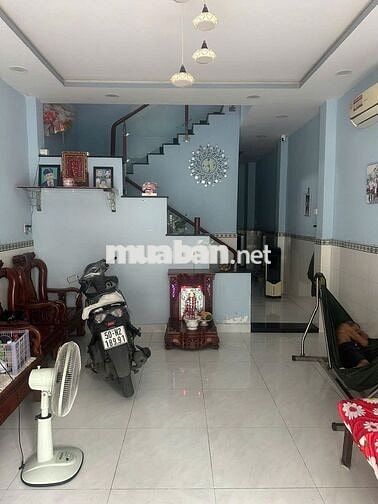 Cần bán nhà đường tên lửa ( nhỏ ) , khu dân cư thăng long 