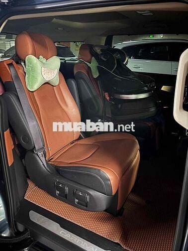Kia Carnival Signature 2024 Form mới 2025 Xanh