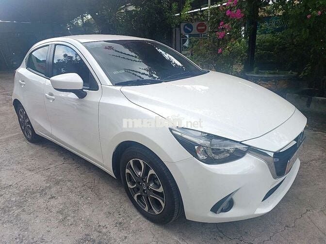 Mazda 2 STD 2017 Trắng Tự động 36k km