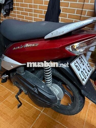 Yamaha Ultimo Đỏ Nữ