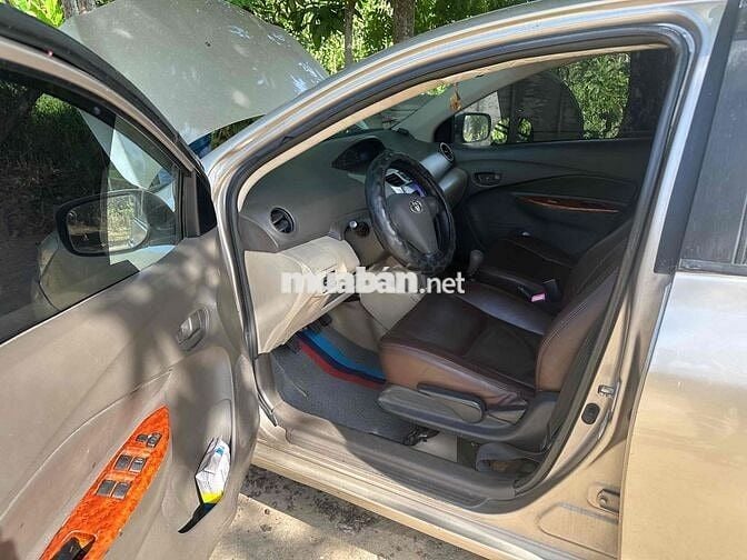 Toyota Vios 2012 Số sàn Vàng cát Xe dạy lái