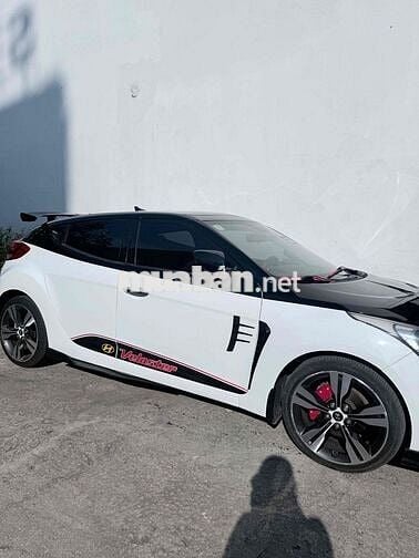 Hyundai Veloster Trắng Đen Cửa trời