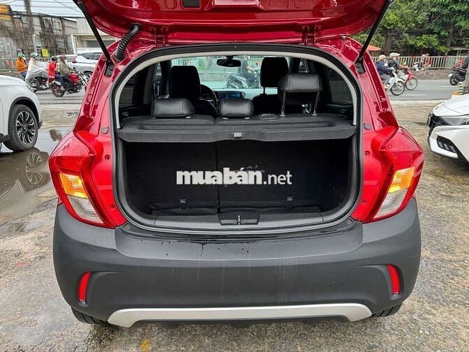Vinfast Fadil 2022 bản Base 1.4 AT,màu đỏ,4v9km
