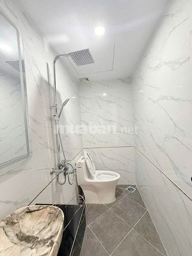 Chính chủ ban nha trong ngõ 71 hai bả Trưng 40 m2 xây 4,5 tầng . DT S